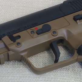 Airsoft pistole CYBG FN Five-seveN DE CO2 blowback