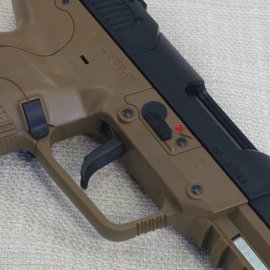 Airsoft pistole CYBG FN Five-seveN DE CO2 blowback