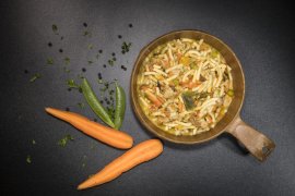 Dehydrované jídlo - nudle s kuřecím masem Tactical Foodpack
