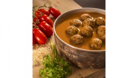 Masové koule s basmati a rajskou omáčkou Adventure Menu