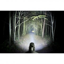 Taktická svítilna Nitecore MH12
