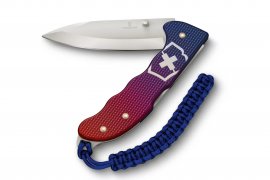 Nůž Victorinox Evoke Alox modro červený 2.jpg
