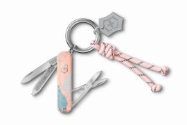 Kapesní nůž Victorinox Classic SD Paris Style 02.jpg