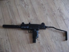 Recenze: Vzduchová pistole Umarex IWI Mini UZI 4,5mm - 3