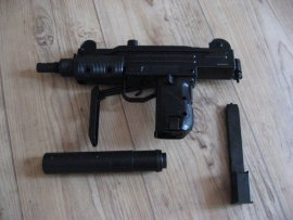 Recenze: Vzduchová pistole Umarex IWI Mini UZI 4,5mm - 5