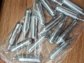 Recenze: Bombička CO2 12g Crosman 1ks - 1