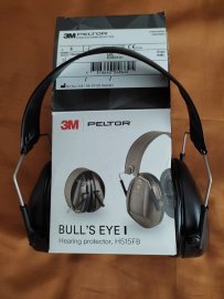 Recenze: Sluchátka 3M Peltor Bull’s Eye I 27SNR pasivní černá - 1