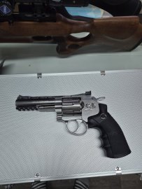 Recenze: Vzduchový revolver Umarex Legends S40 - 1
