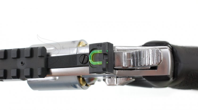Vzduchový revolver Umarex Smith&Wesson 327 TRR8 steel 4,5mm