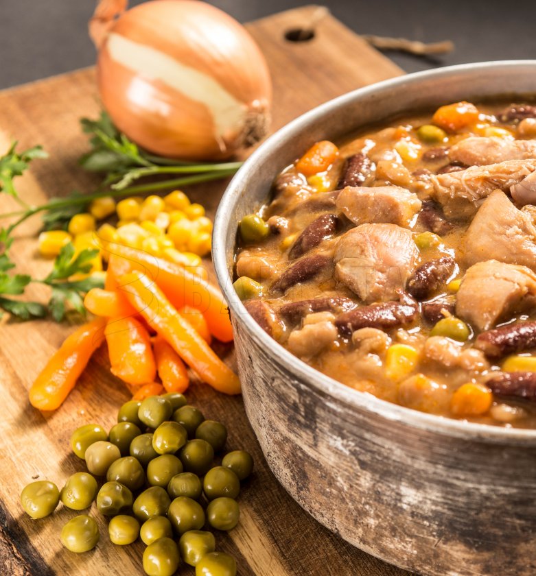 Kuře po zahradnicku s fazolemi Adventure Menu
