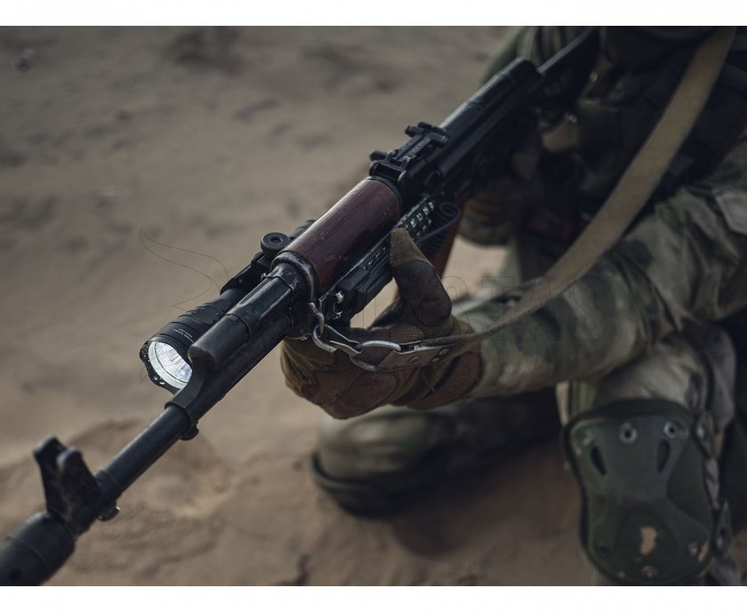 Magnetická dálková spoušť MRS-1 pro svítilny Armytek Viking Dobermann Predator 4.jpg