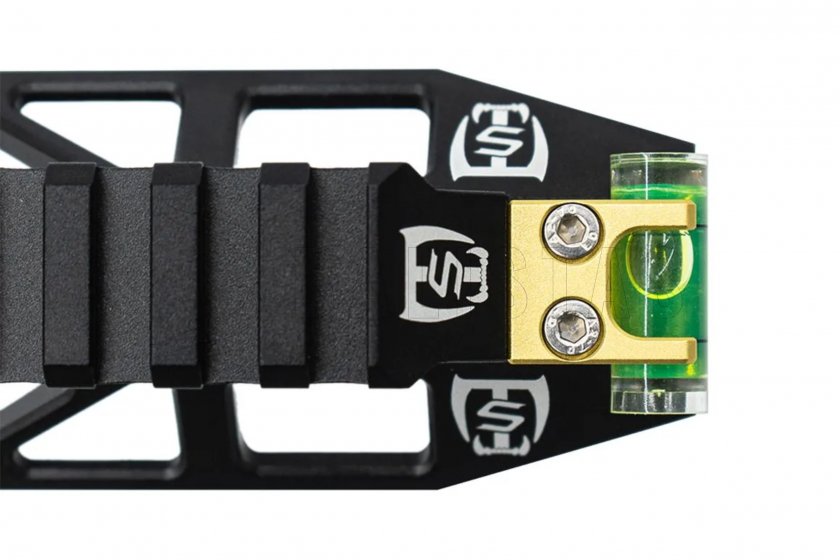 FX Maverick TRS Standard 04.jpg