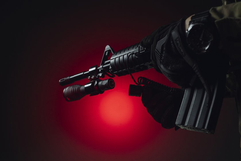 Svítilna Armytek Viking PRO studené světlo 05.jpg