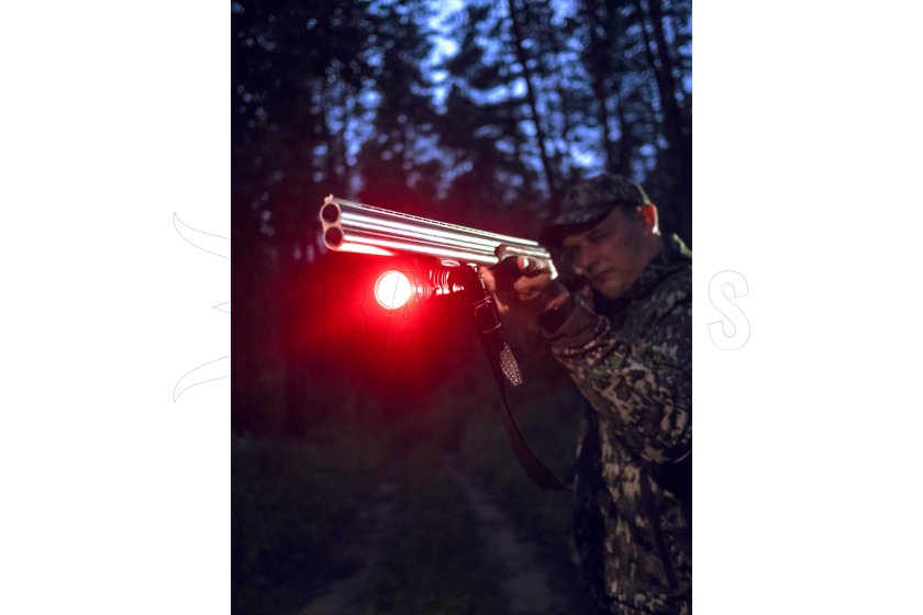 Svítilna Armytek Viking PRO studené světlo 07.jpg