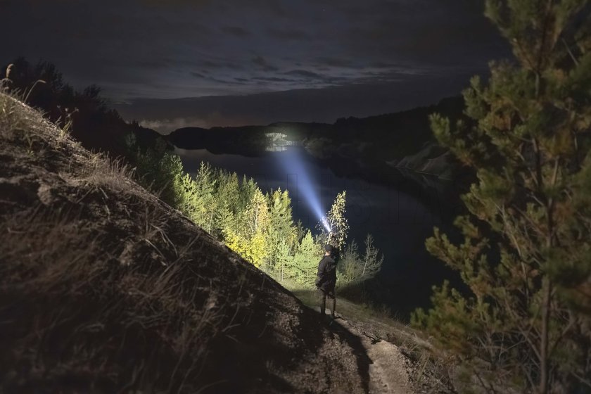 Svítilna Armytek Barracuda Pro Max studené světlo 05.jpg