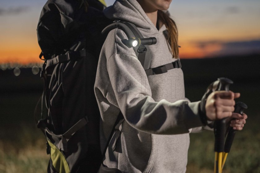 Multifunkční svítilna Armytek Elf C2 MAX USB-C bíle světlo 13.jpg