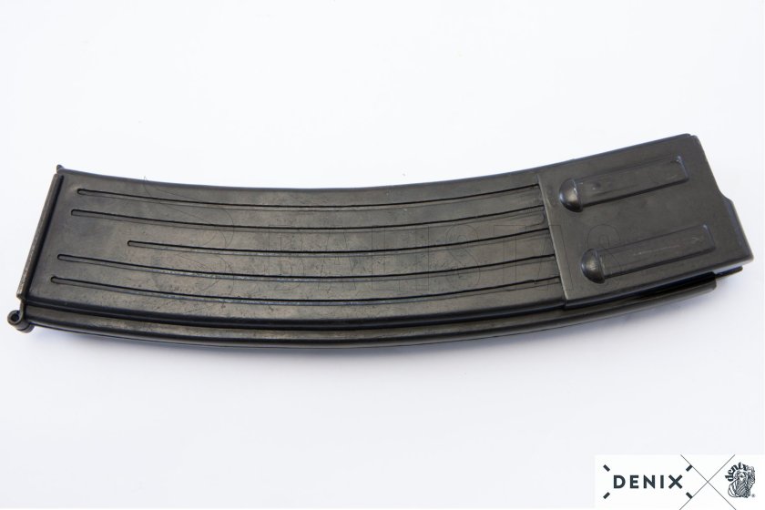 Replika Sturmgewehr 44 s popruhem, Německo 1943 15