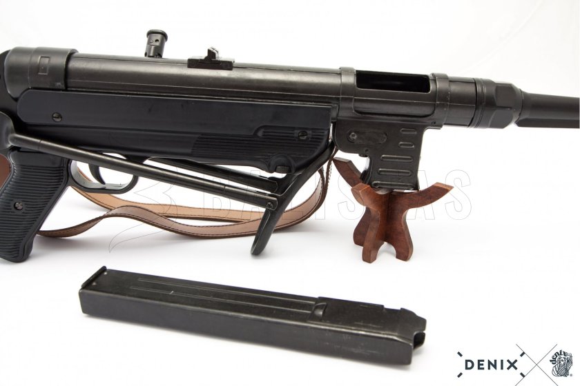 Replika MP40 s popruhem, Německo 1940 17
