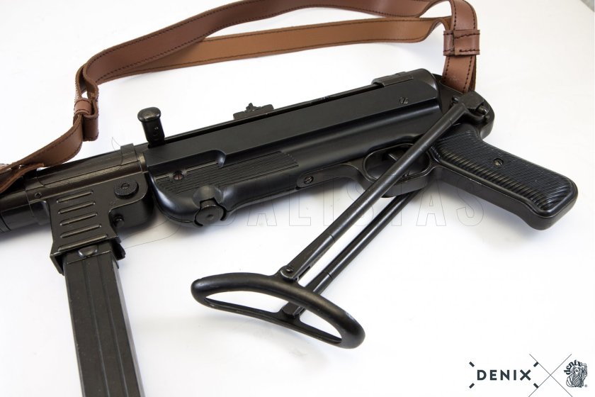 Replika MP40 s popruhem, Německo 1940 14