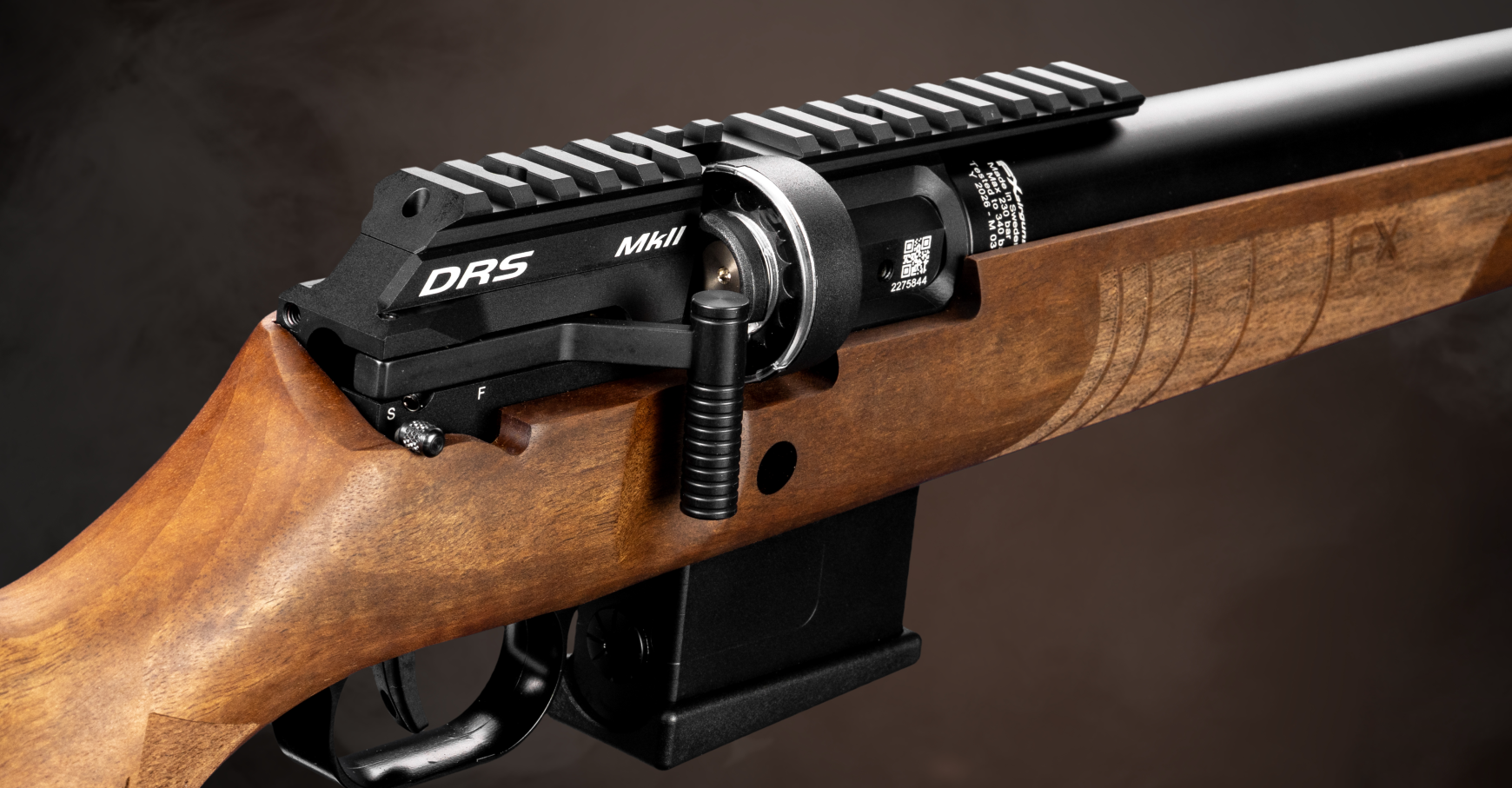 Vzduchovka FX DRS MKII Classic Walnut text 2